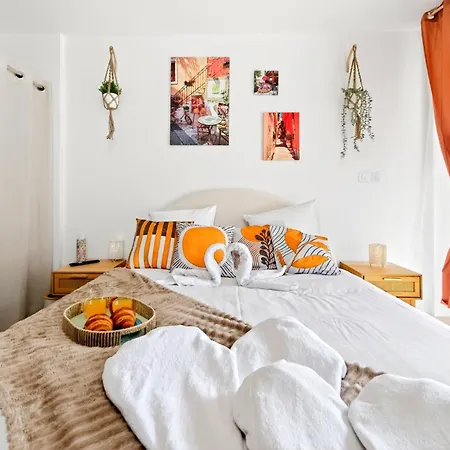 5 Pers - Centre - Climatise مينتون