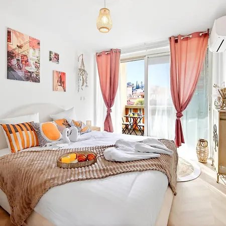 5 Pers - Centre - Climatise شقة