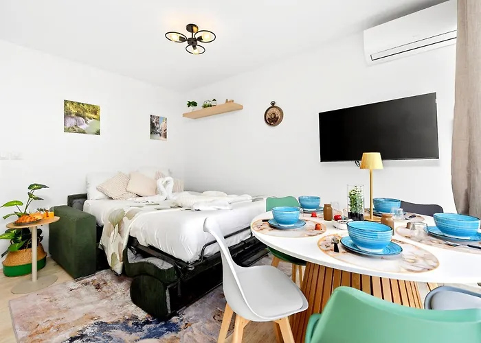 5 Pers - Centre - Climatise * Menton